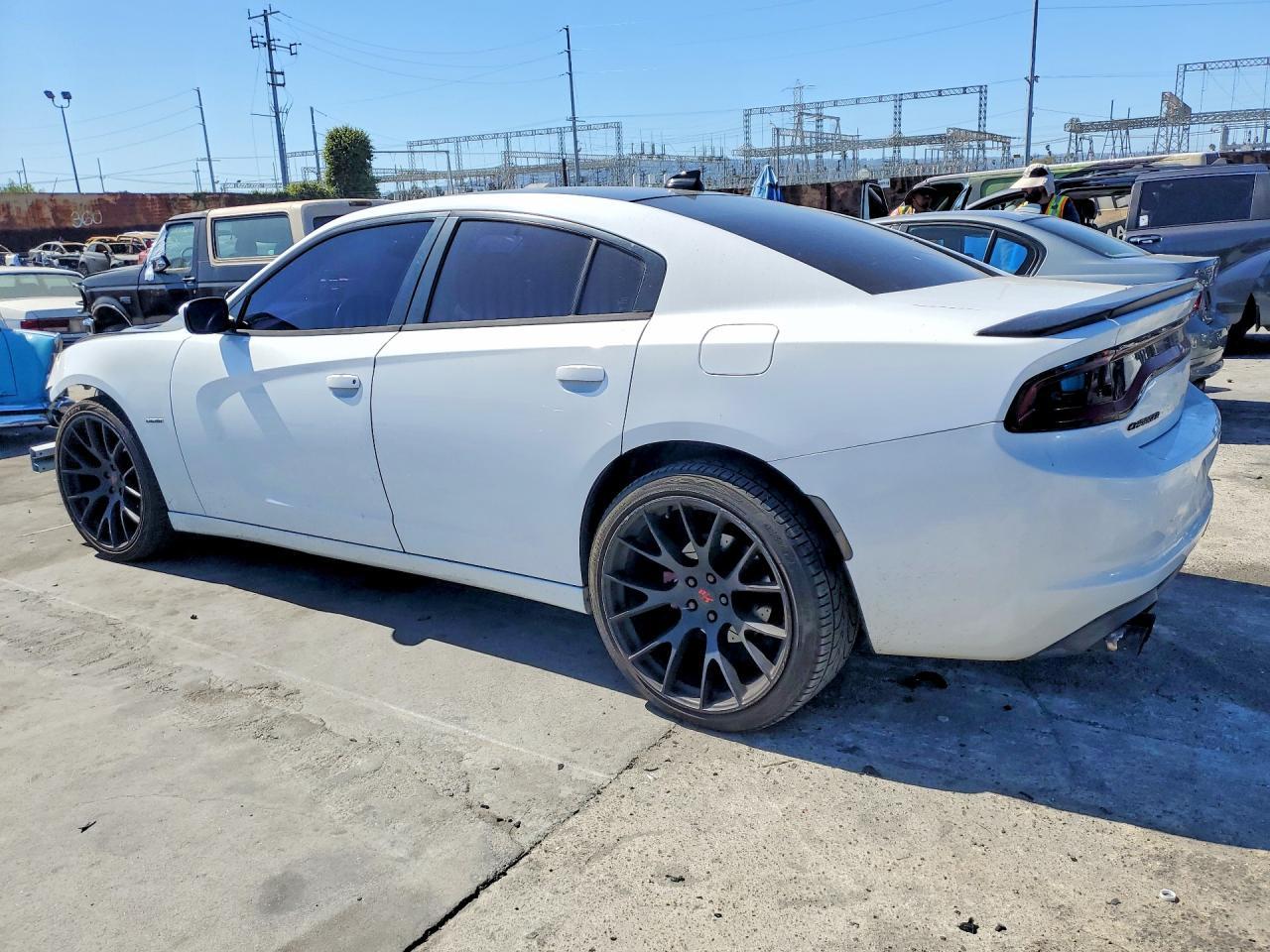 2017 Dodge Charger R - zdjęcie 2