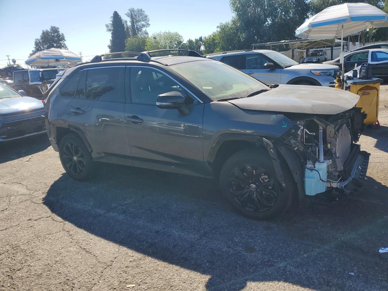 2024 Toyota Rav4 Hybrid Xse - zdjęcie 4