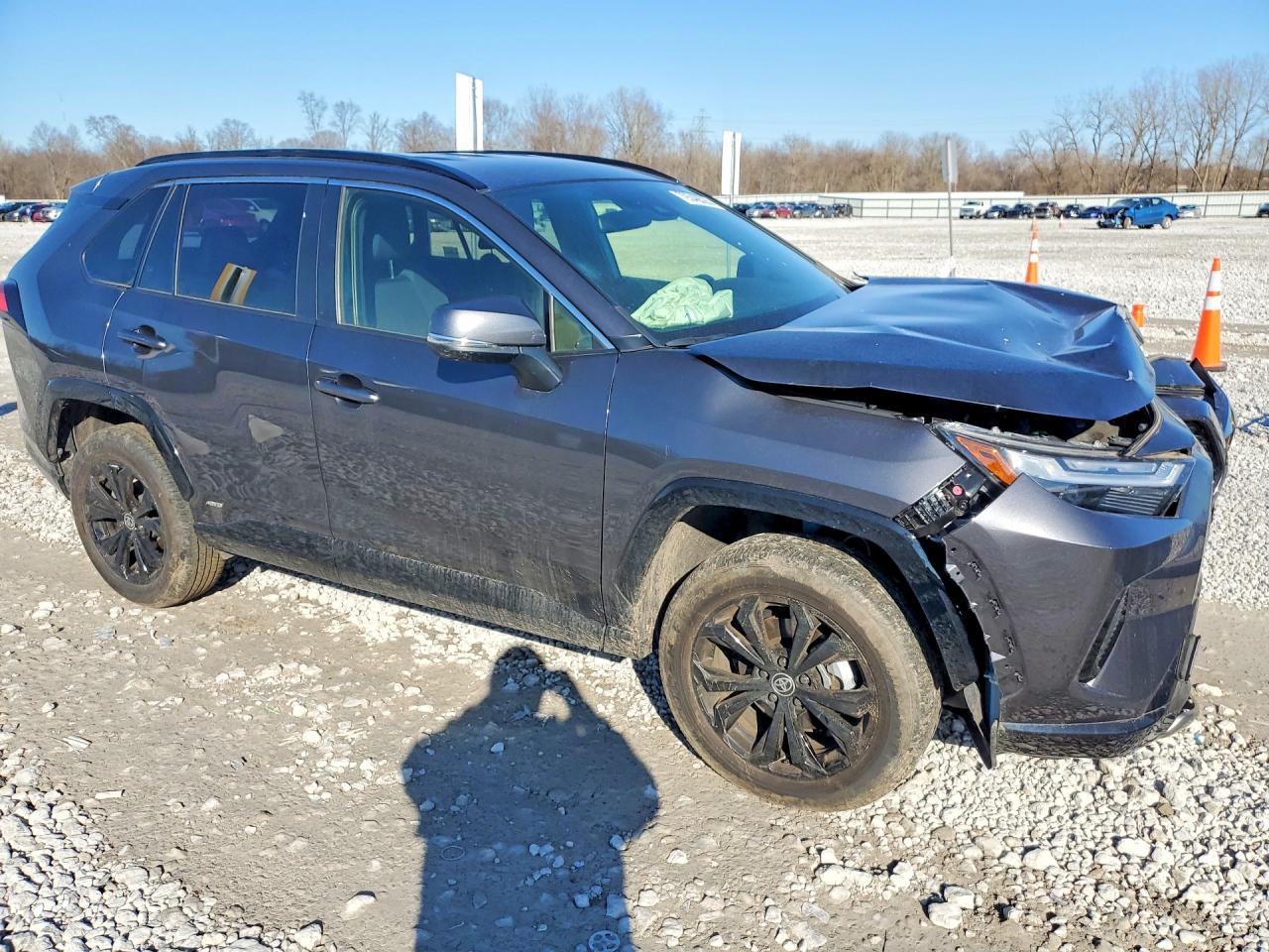 2023 Toyota Rav4 Hybrid Se - zdjęcie 4