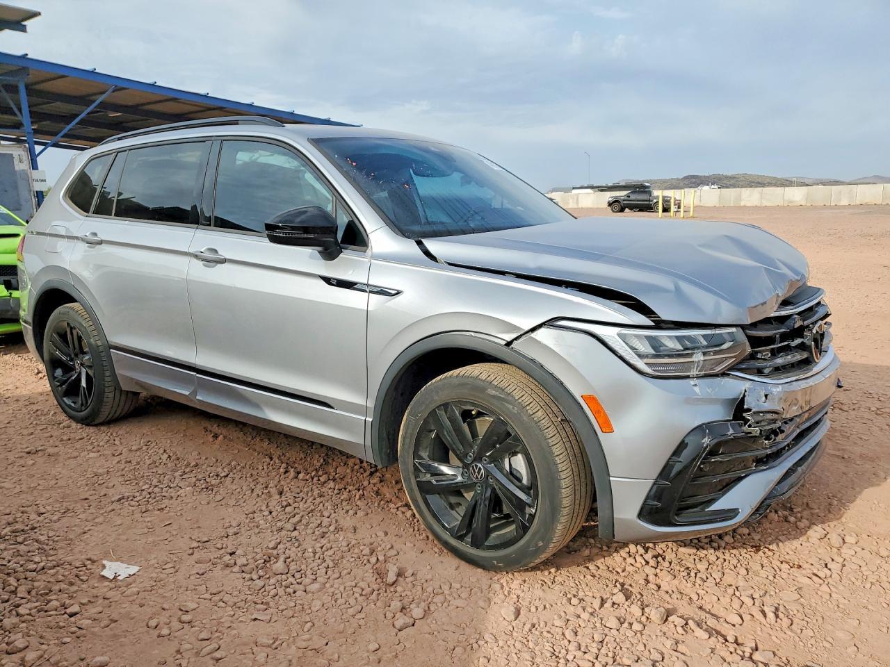 2023 Volkswagen Tiguan Se R-Line Black - zdjęcie 4