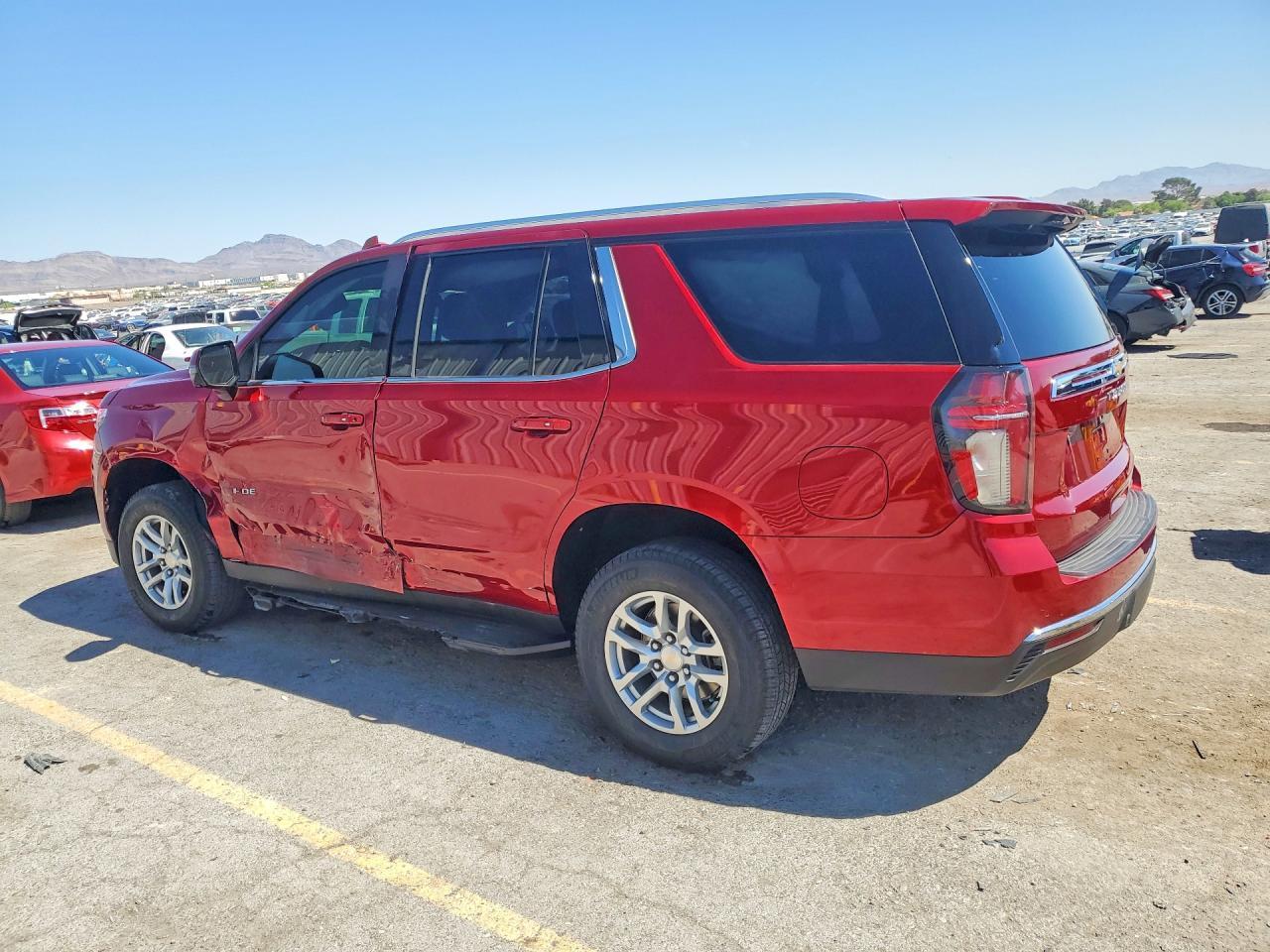 2021 Chevrolet Tahoe K1500 Lt - zdjęcie 2