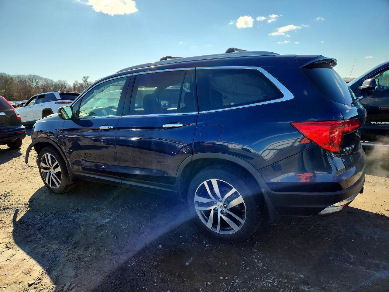 2017 Honda Pilot Touring - zdjęcie 2