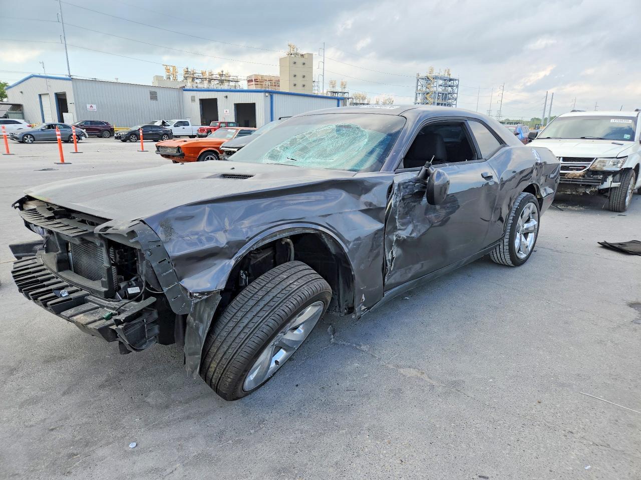 2014 Dodge Challenger Sxt - zdjęcie główne