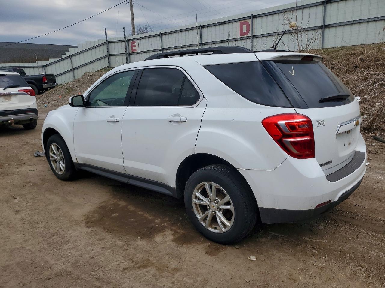 2017 Chevrolet Equinox Lt - zdjęcie 2