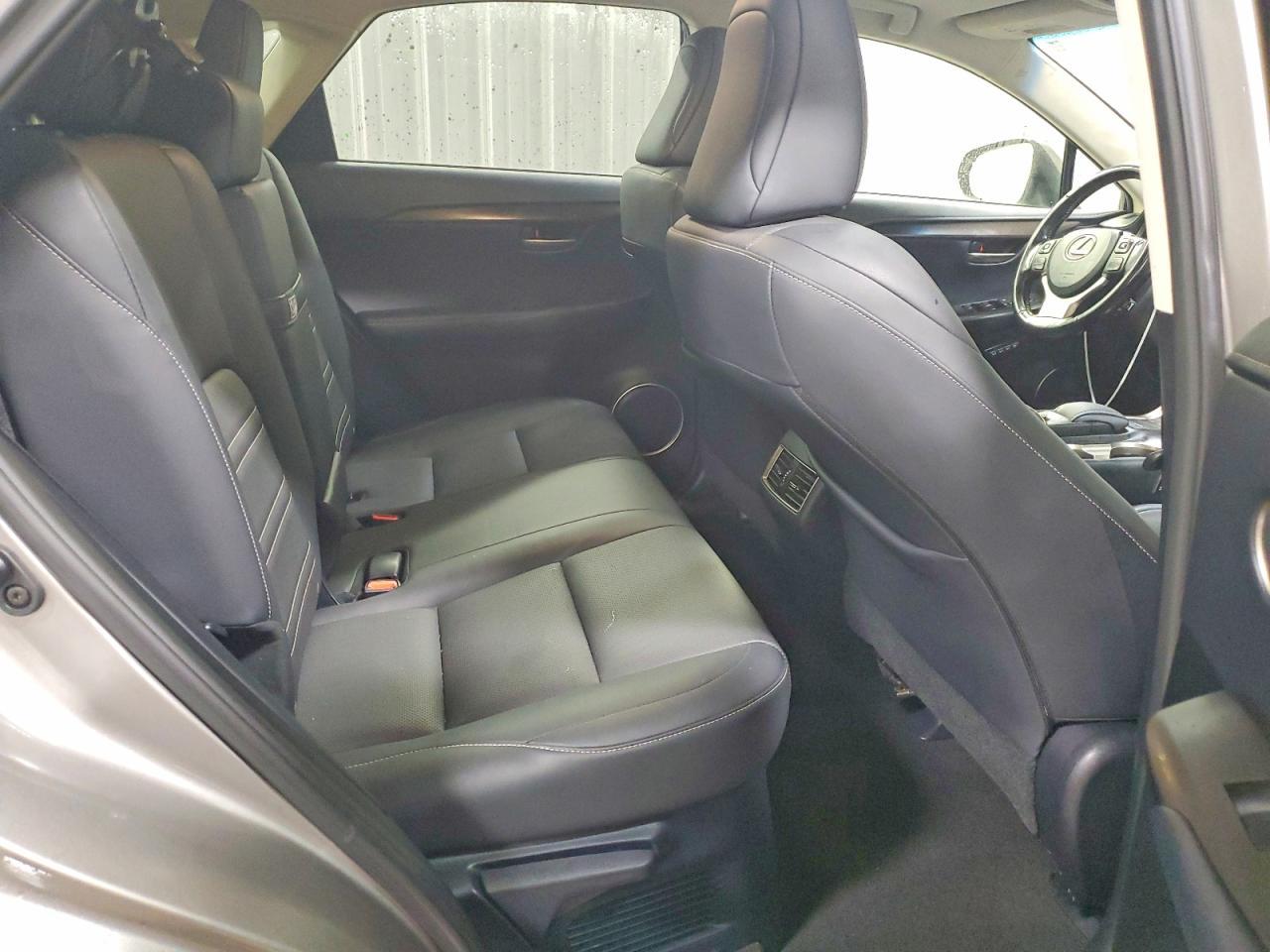 2017 Lexus Nx 200T Base - zdjęcie 10