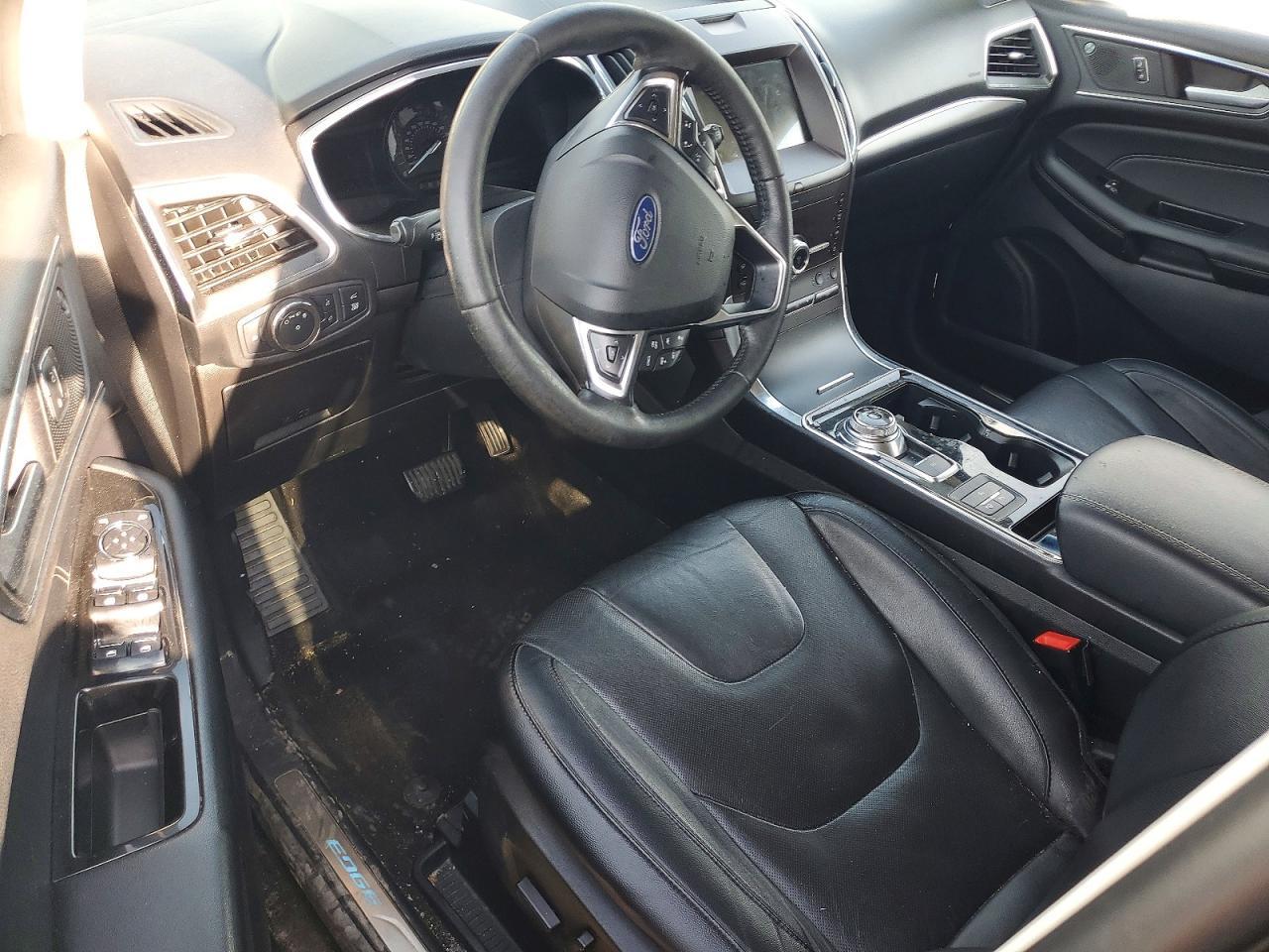 2020 Ford Edge Titanium - zdjęcie 8