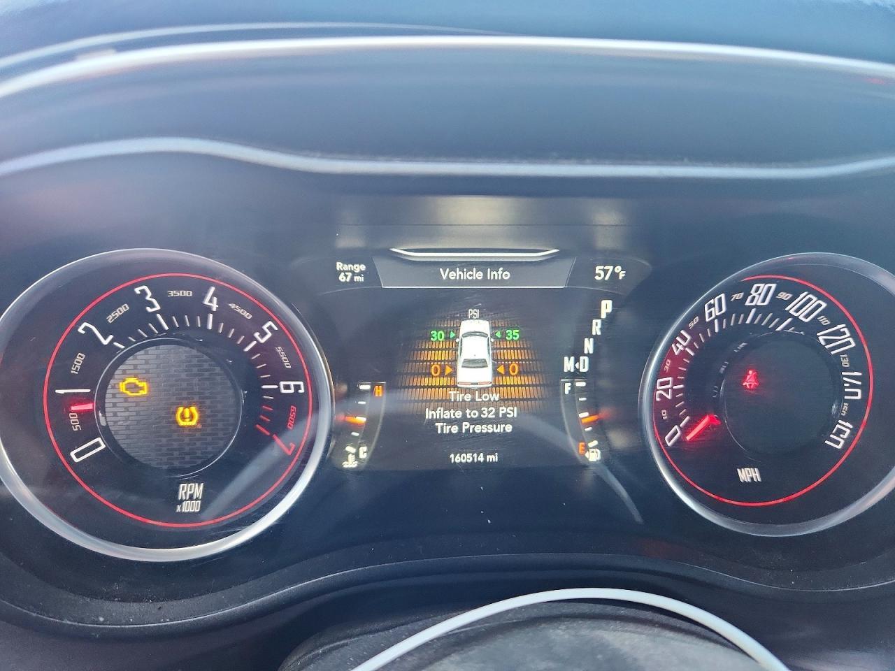 2016 Dodge Challenger Sxt - zdjęcie 9