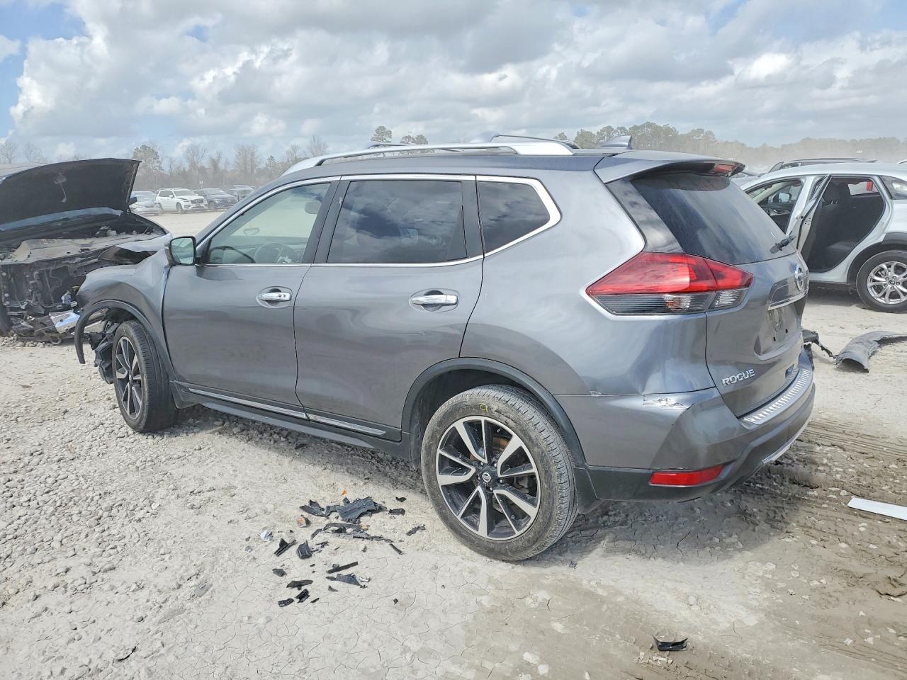 2018 Nissan Rogue Sl - zdjęcie 2