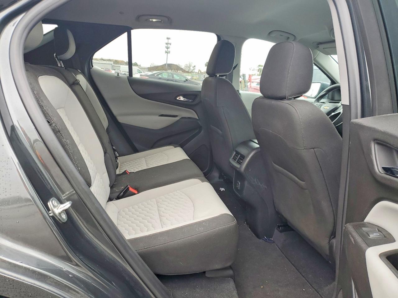 2019 Chevrolet Equinox Ls - zdjęcie 11