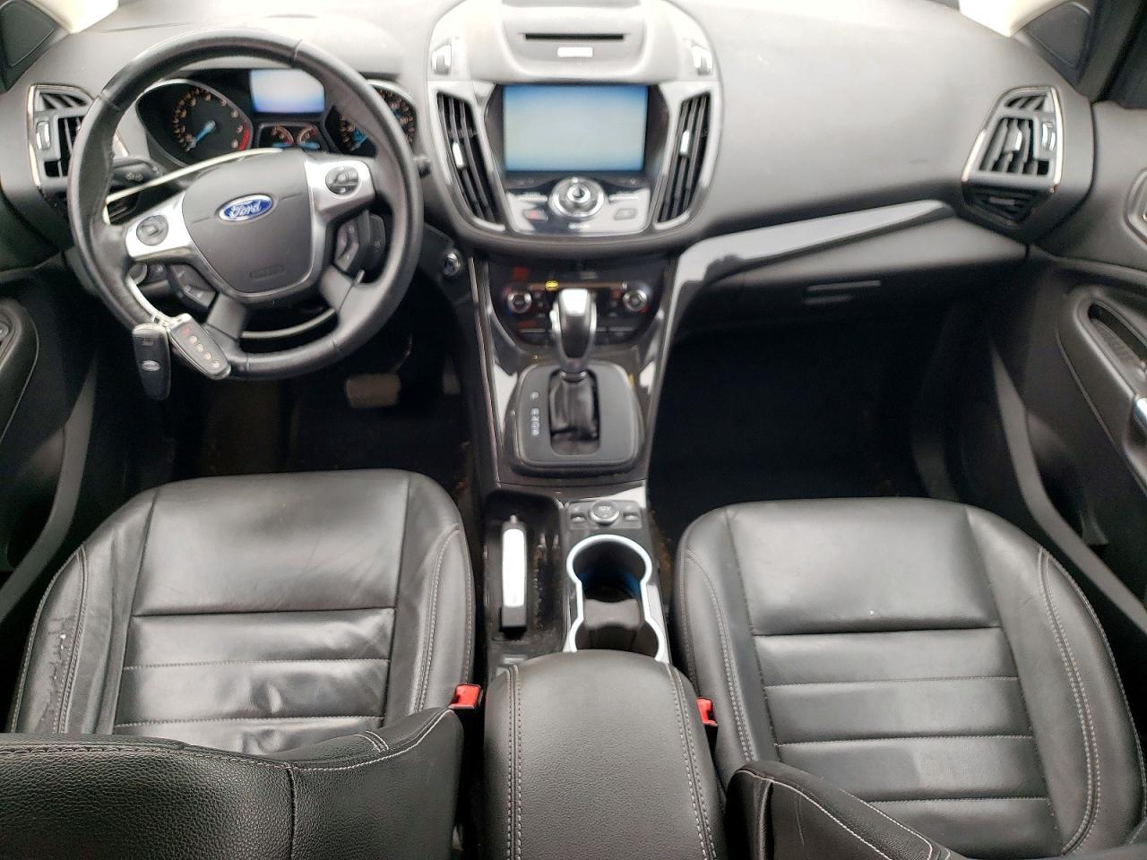 2014 Ford Escape Titanium - zdjęcie 8