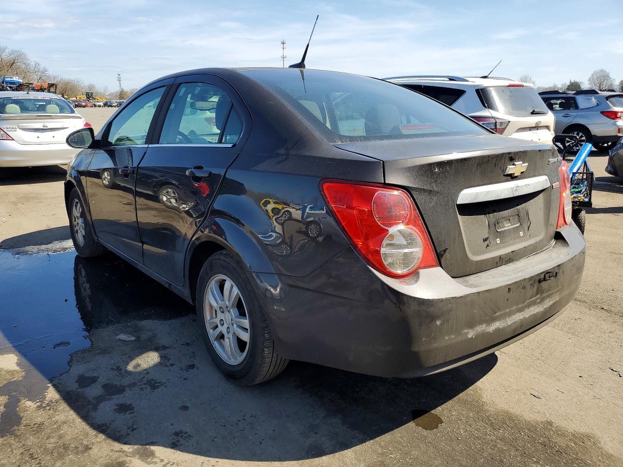 2013 Chevrolet Sonic Lt - zdjęcie 2