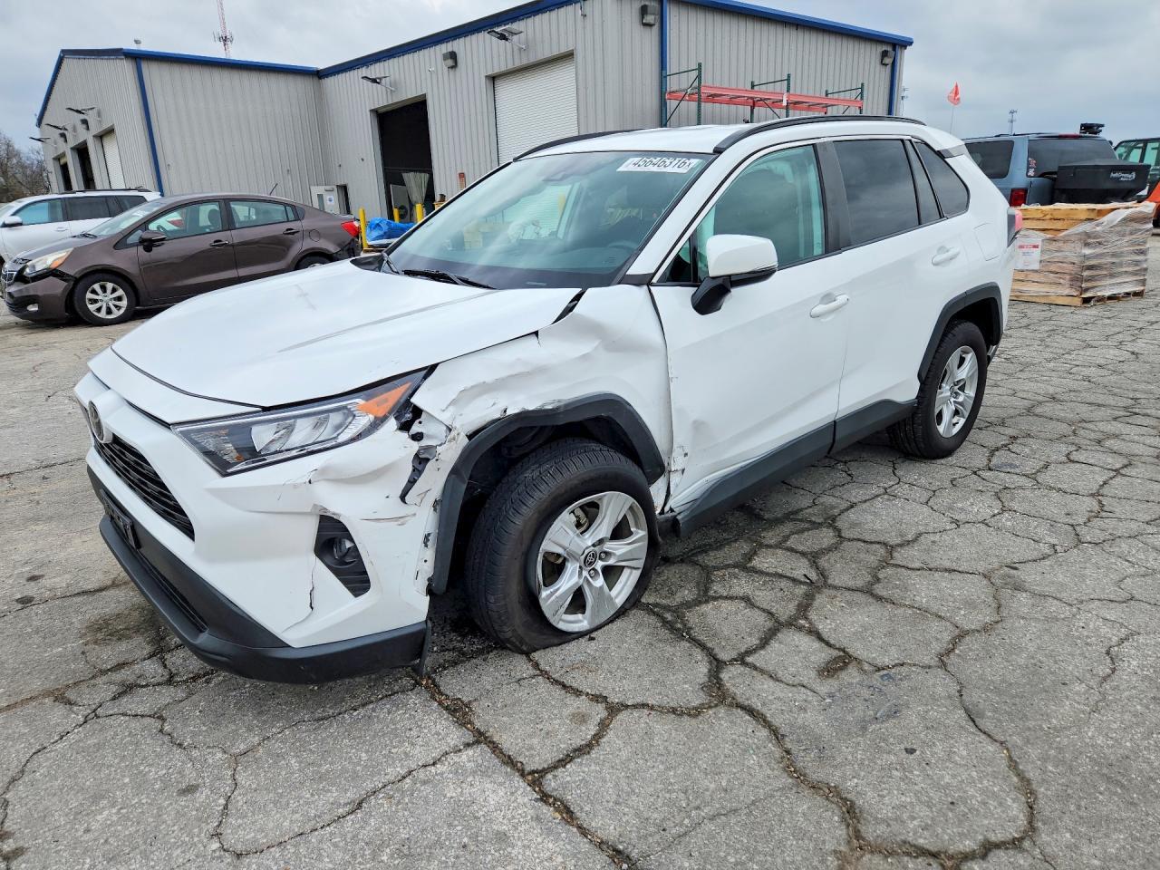 2021 Toyota Rav4 Xle - zdjęcie główne