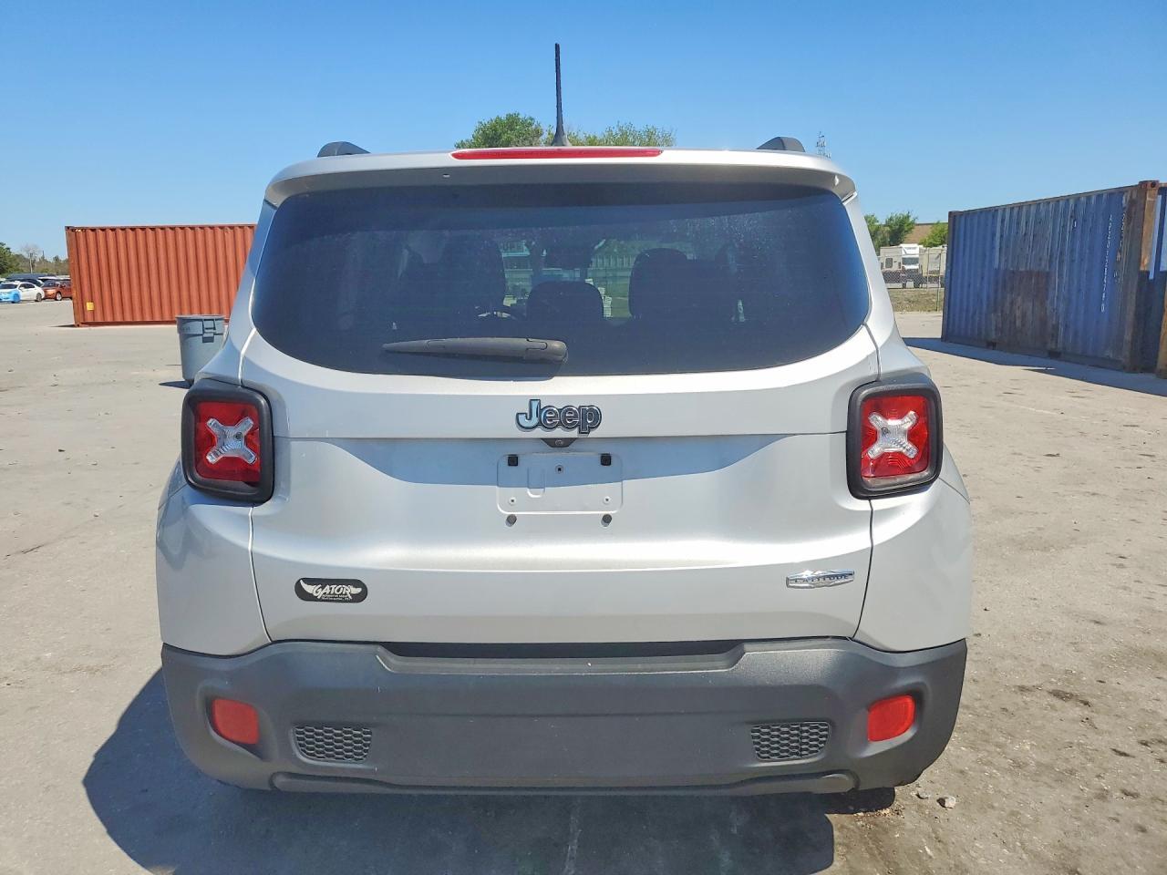 2017 Jeep Renegade Latitude - zdjęcie 6