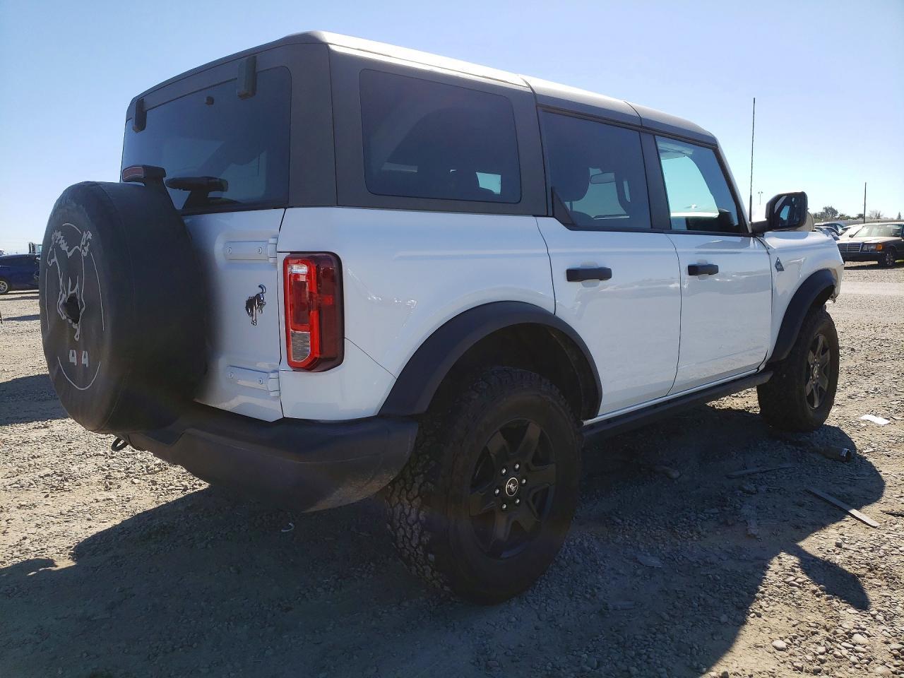 2024 Ford Bronco Black Diamond - zdjęcie 3