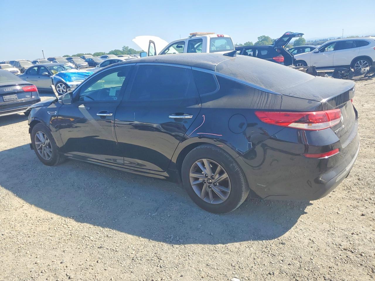 2020 Kia Optima Lx - zdjęcie 2