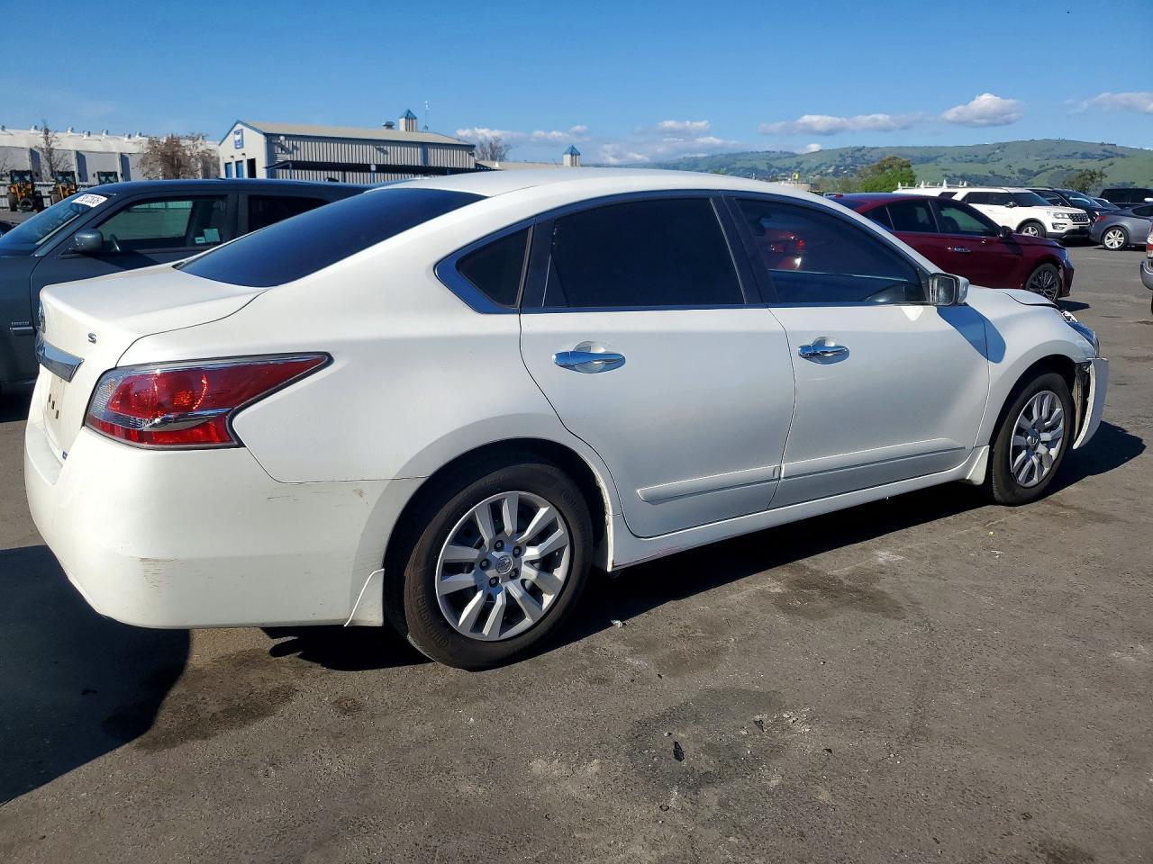 2014 Nissan Altima 2.5 S - zdjęcie 3