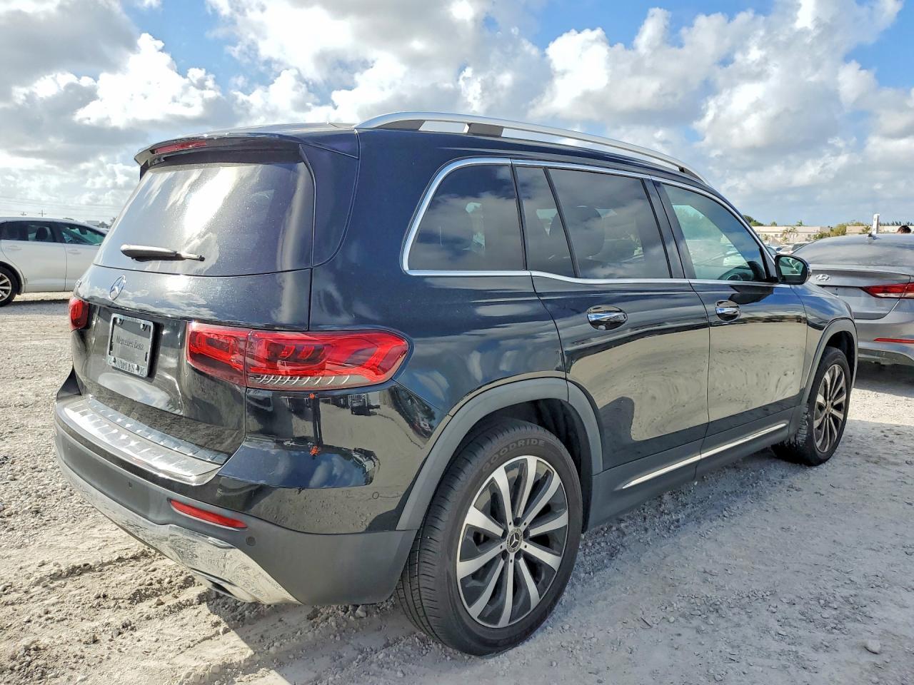 2021 Mercedes-Benz Glb 250 - zdjęcie 3