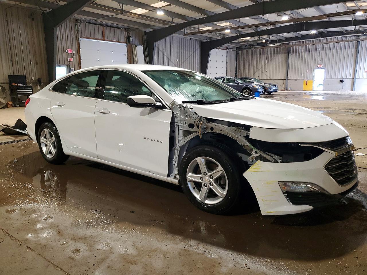 2023 Chevrolet Malibu Lt - zdjęcie 4