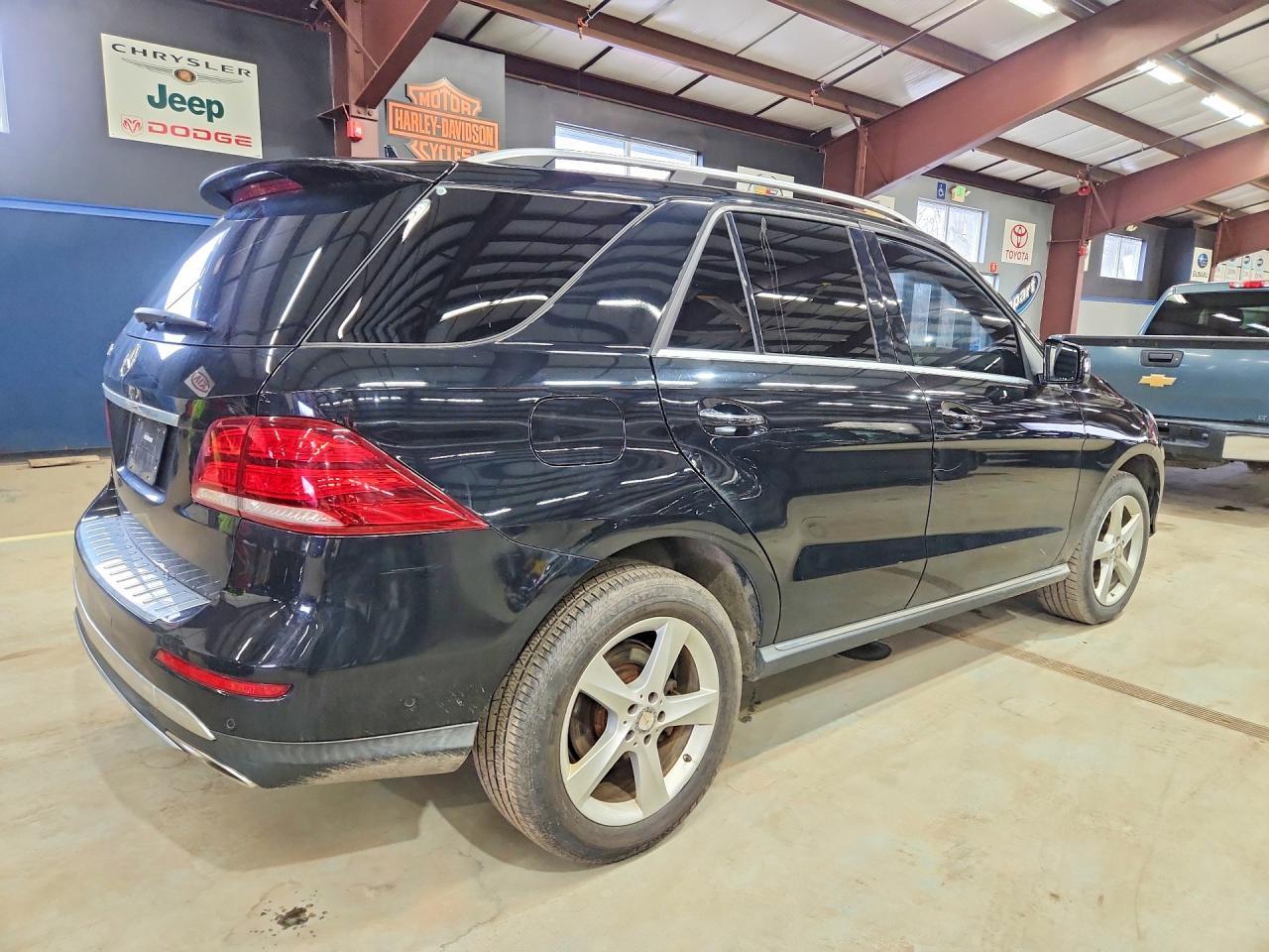 2016 Mercedes Benz Gle - zdjęcie 3