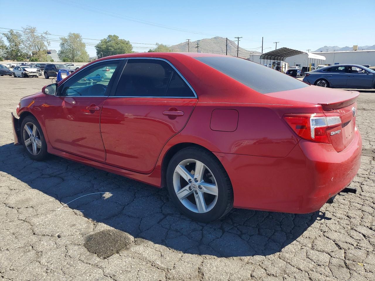 2013 Toyota Camry Se - zdjęcie 2
