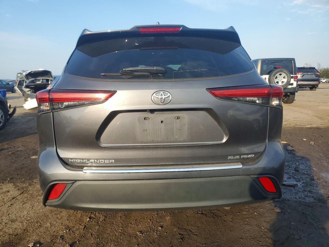 2020 Toyota Highlander Xle - zdjęcie 6