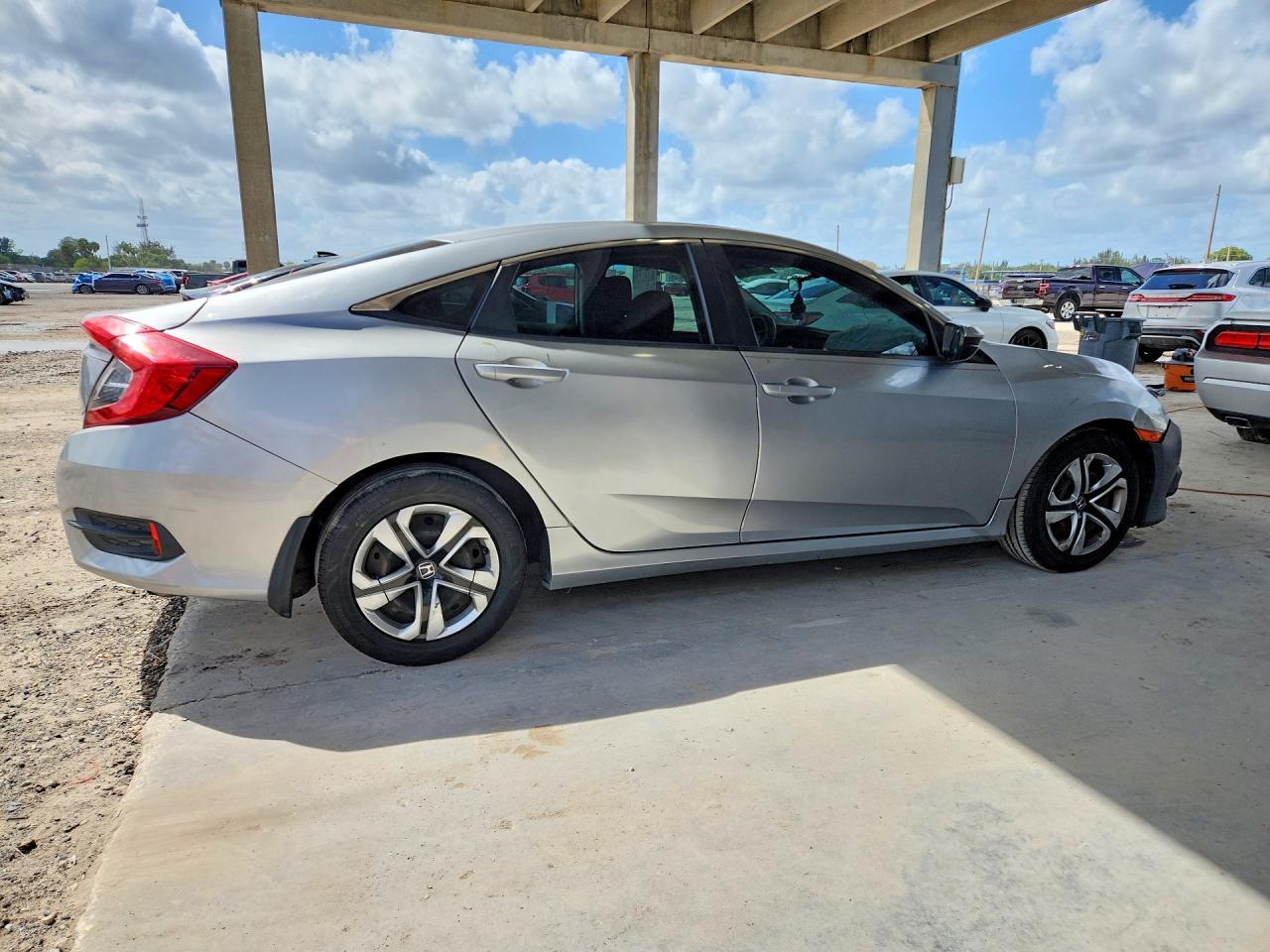 2017 Honda Civic Lx - zdjęcie 3