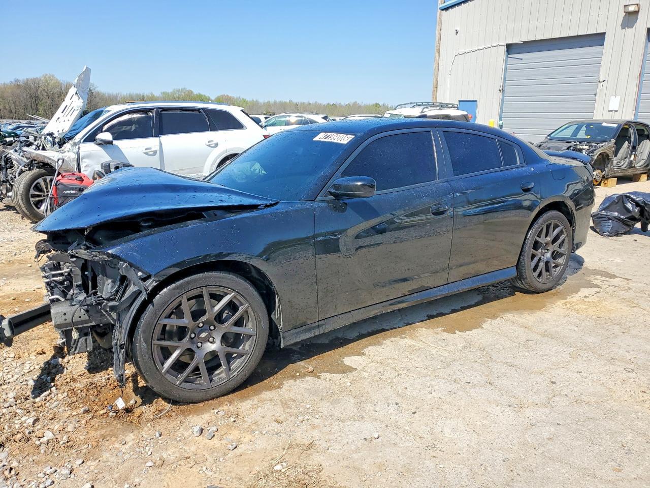 2018 Dodge Charger R - zdjęcie główne