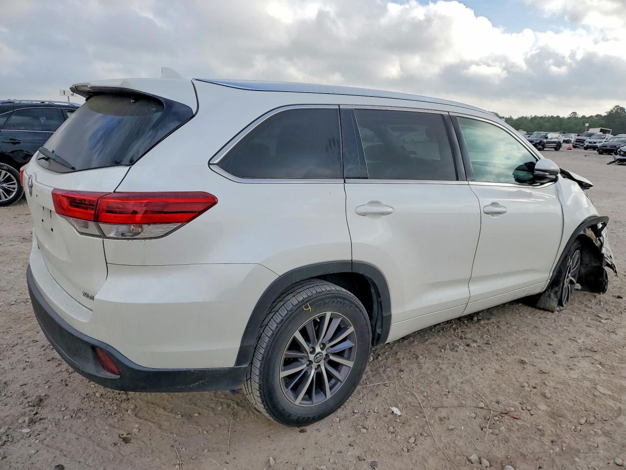 2018 Toyota Highlander Xle - zdjęcie 3