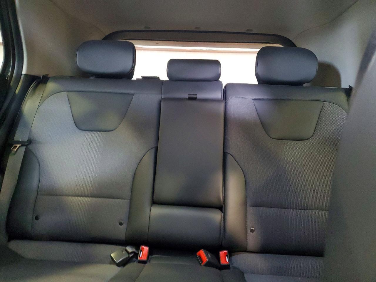 2025 Kia Niro Ex Touring - zdjęcie 10