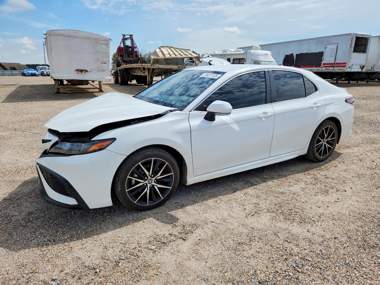 2023 Toyota Camry Se - zdjęcie główne