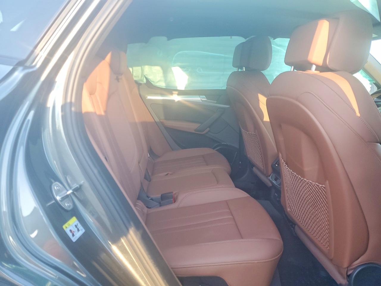 2025 Audi Q5 Premium Plus 45 - zdjęcie 11