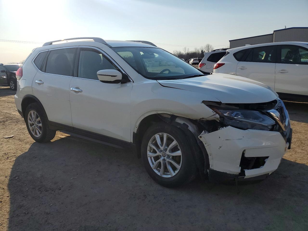 2020 Nissan Rogue S - zdjęcie 4