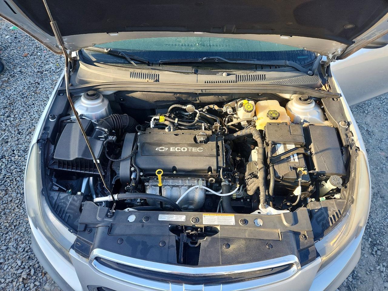 2015 Chevrolet Cruze Ls - zdjęcie 11