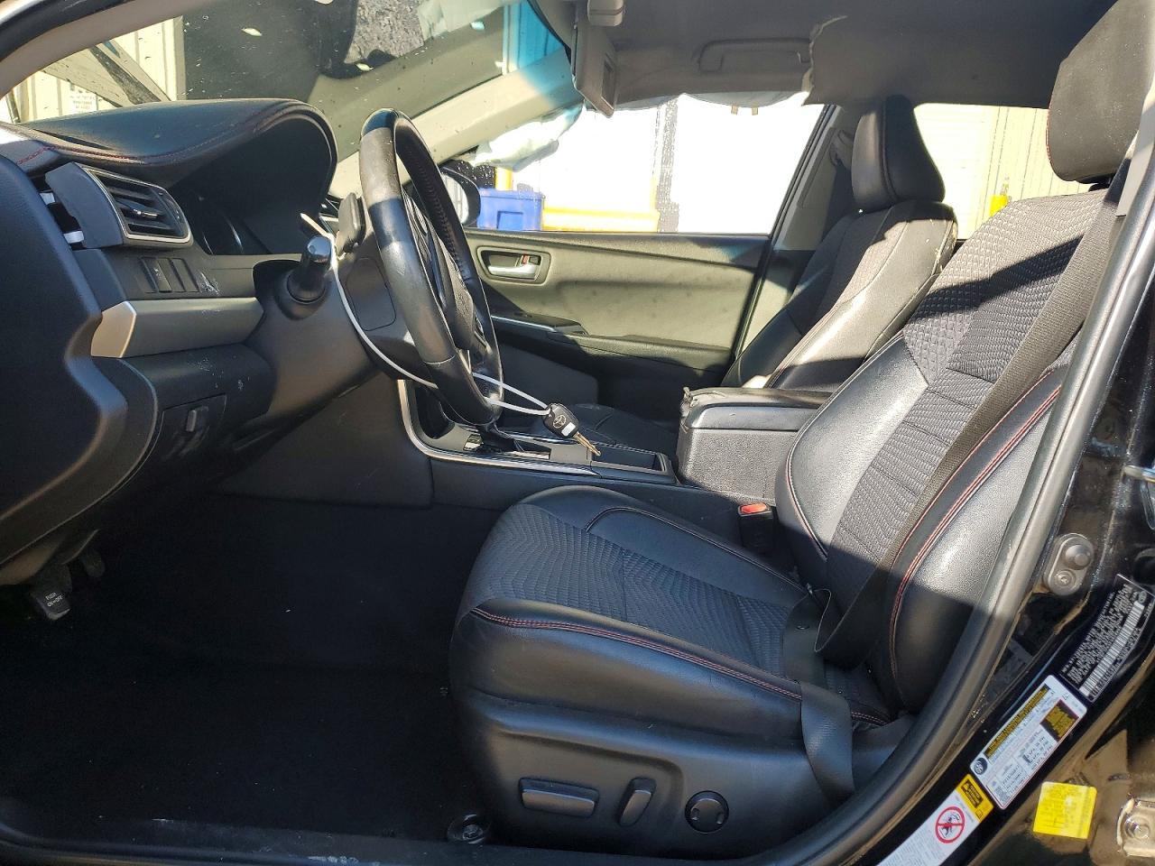 2015 Toyota Camry Se - zdjęcie 7