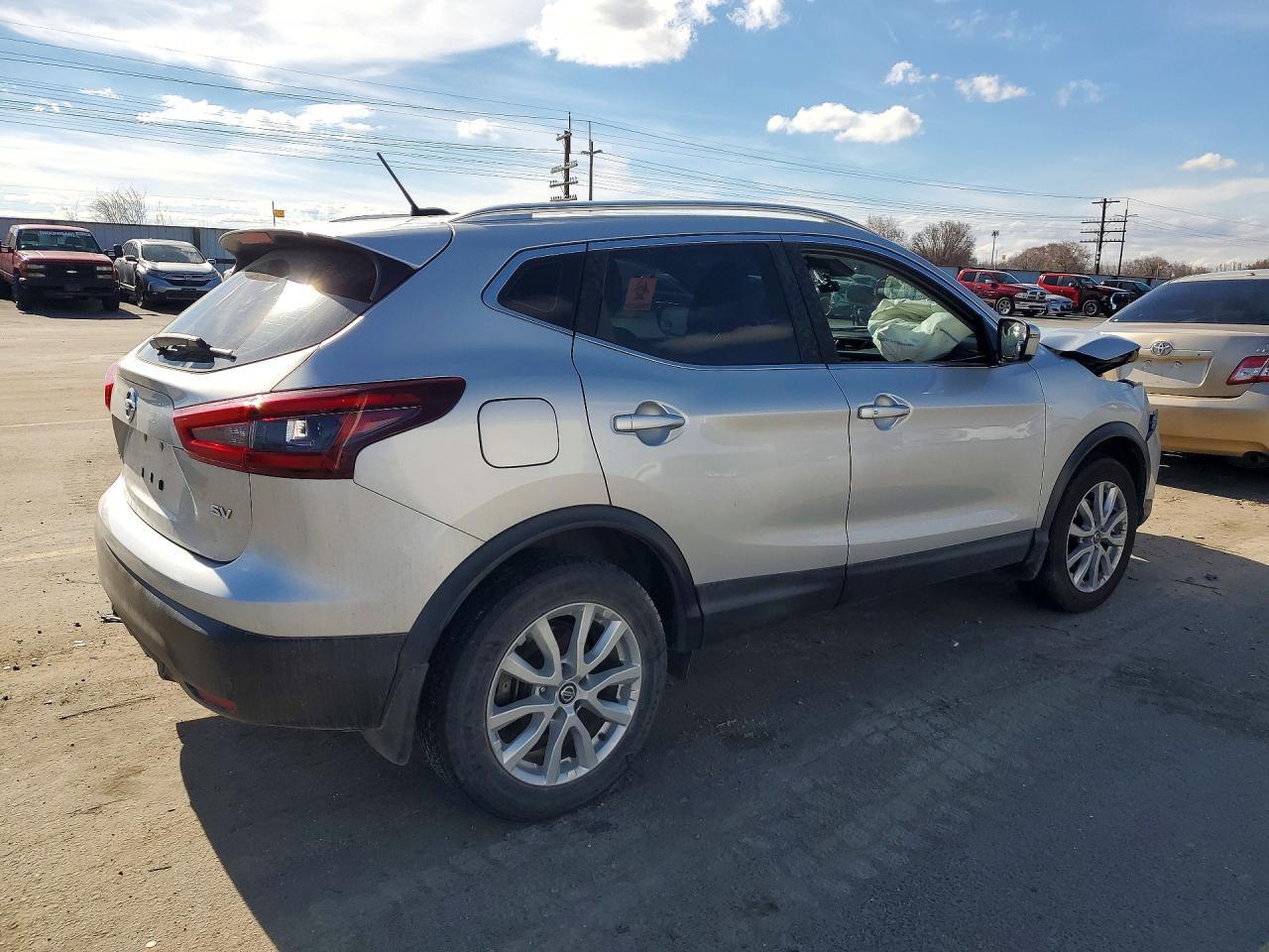 2020 Nissan Rogue Sport Sv - zdjęcie 3