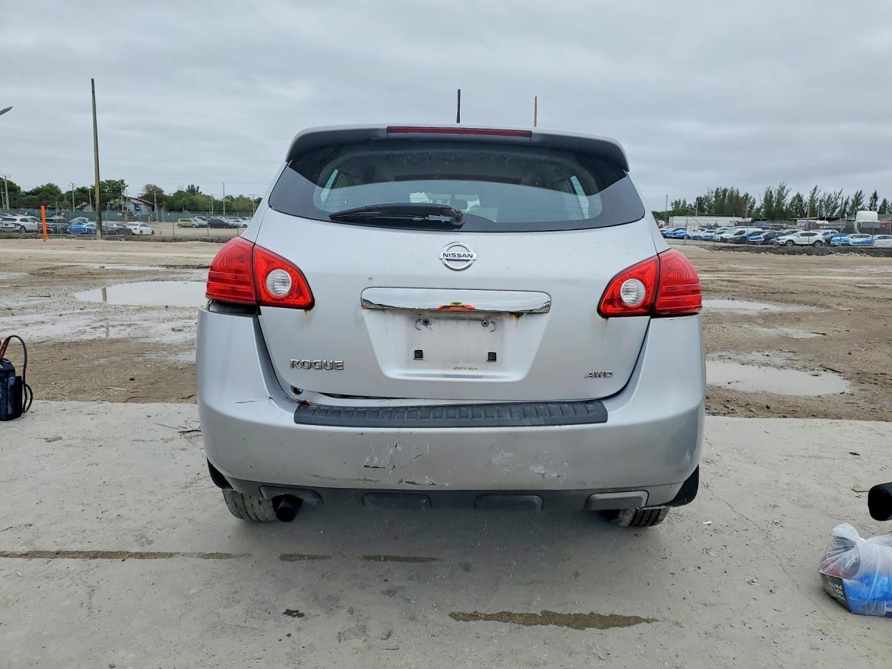 2013 Nissan Rogue S - zdjęcie 6