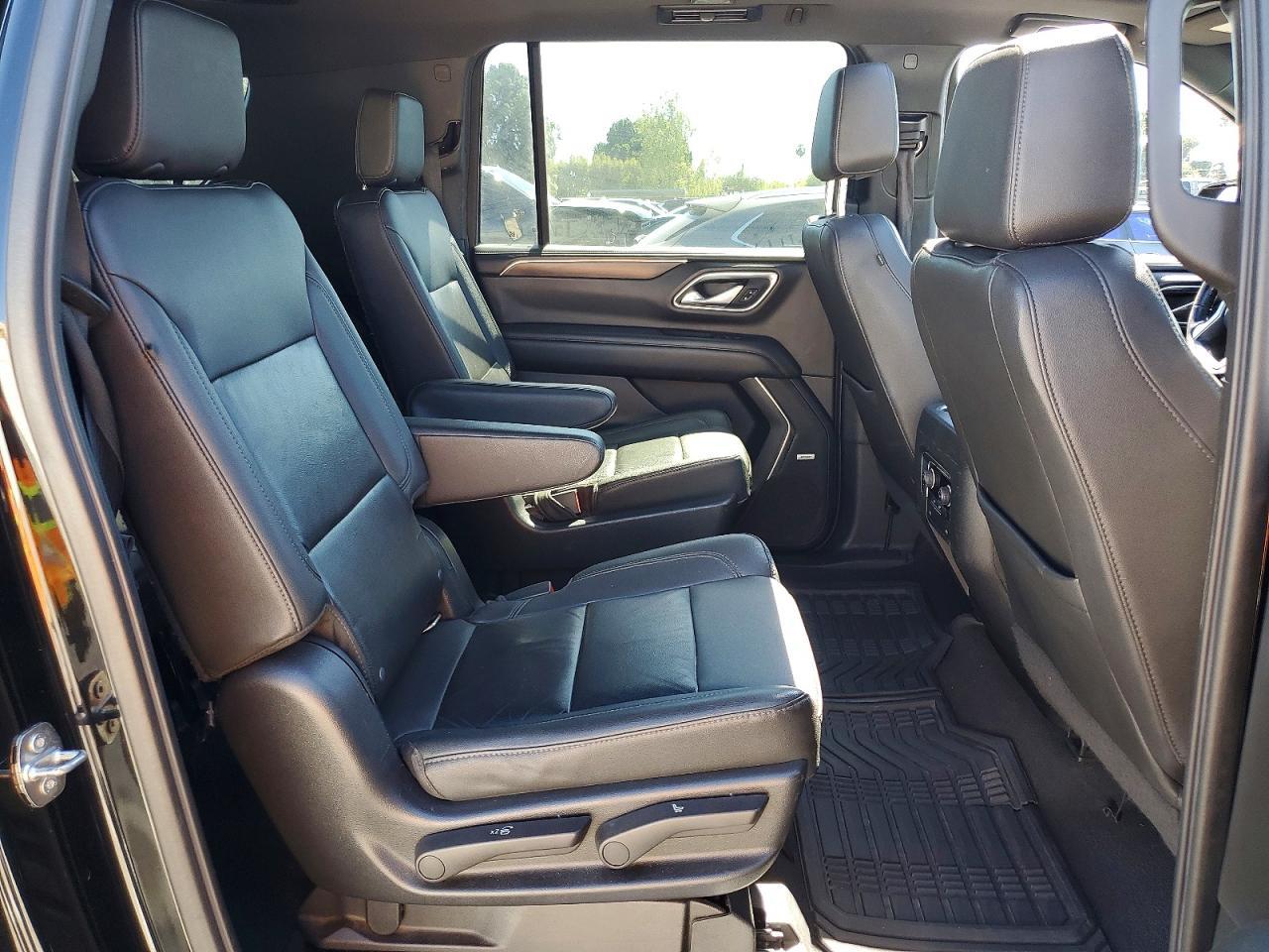 2022 Chev Suburban C - zdjęcie 11