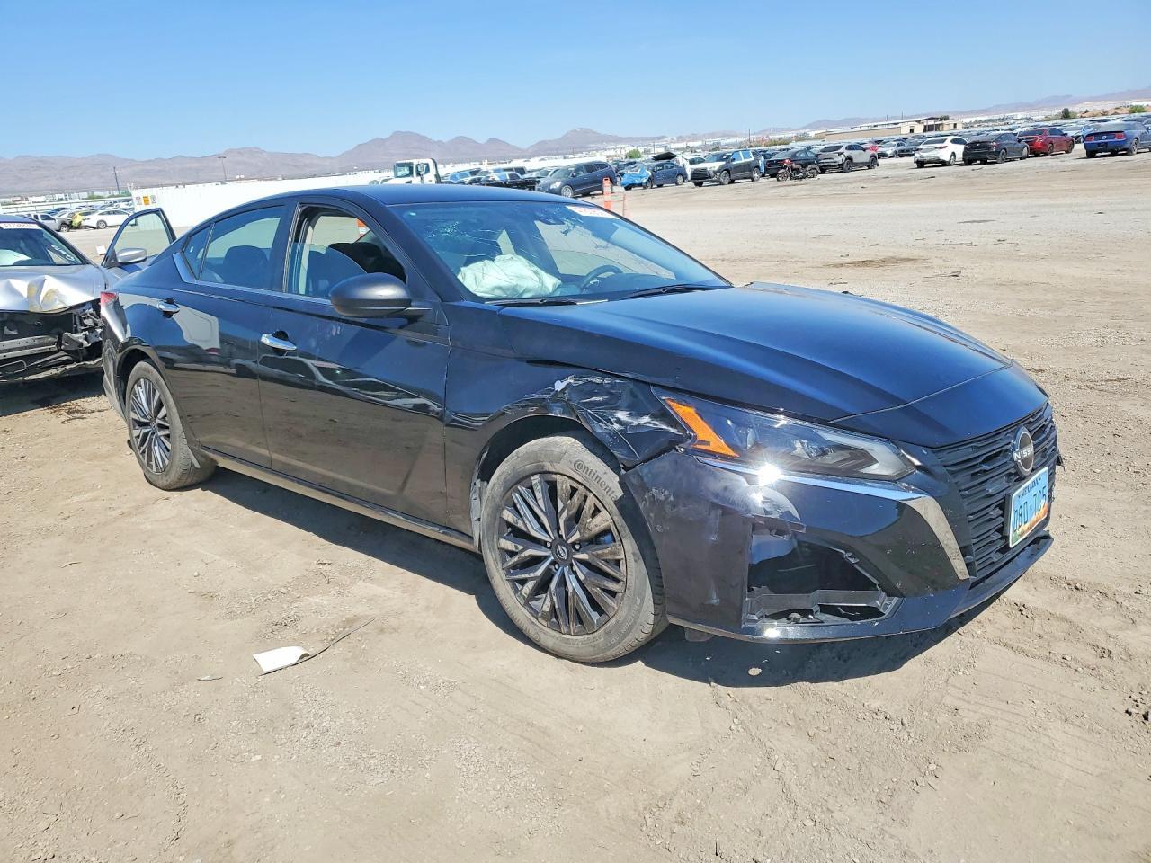 2025 Nissan Altima 2.5 Sv - zdjęcie 4