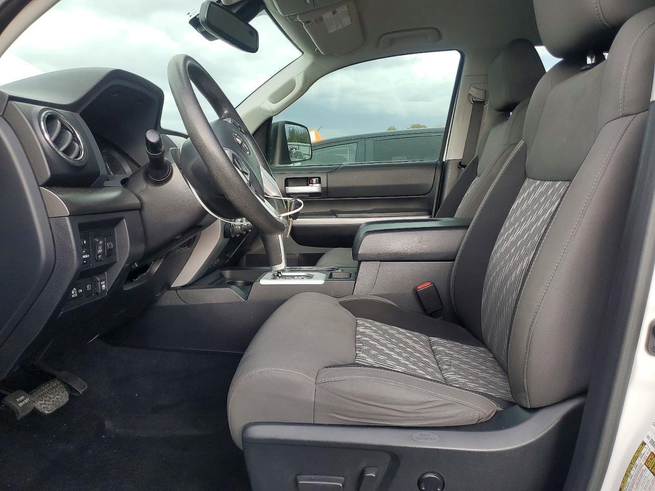 2020 Toyota Tundra Sr5 - zdjęcie 7