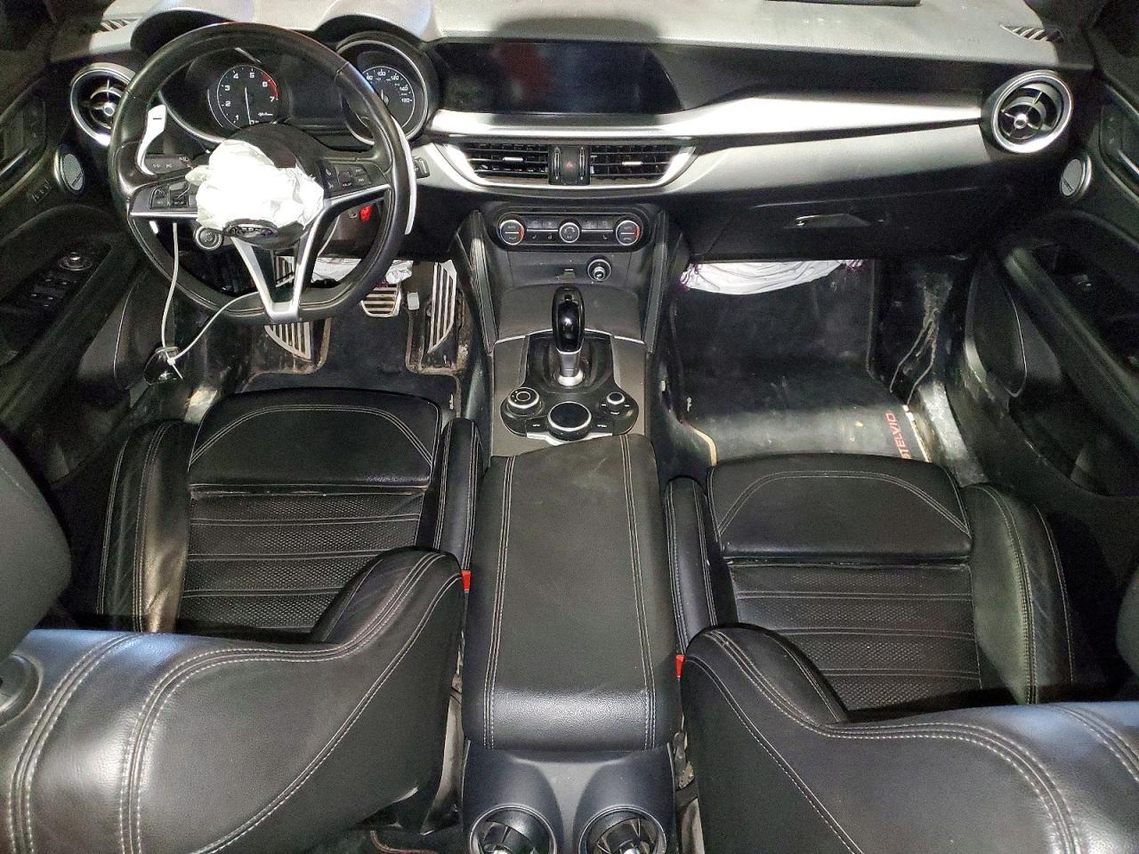 2019 Alfa Romeo Stelvio Ti - zdjęcie 8