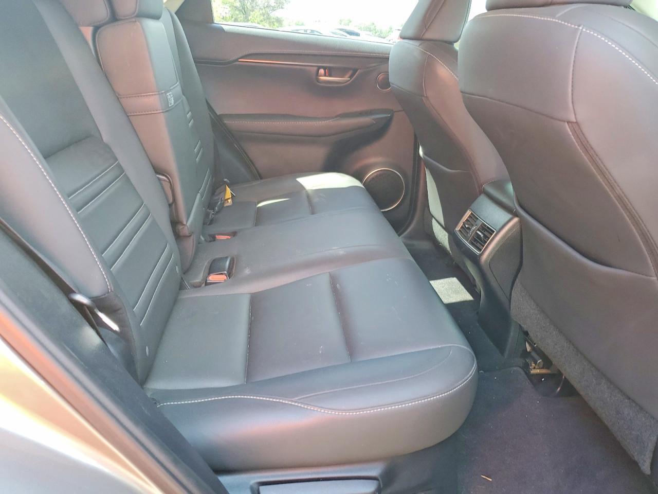 2017 Lexus Nx 200T Base - zdjęcie 10