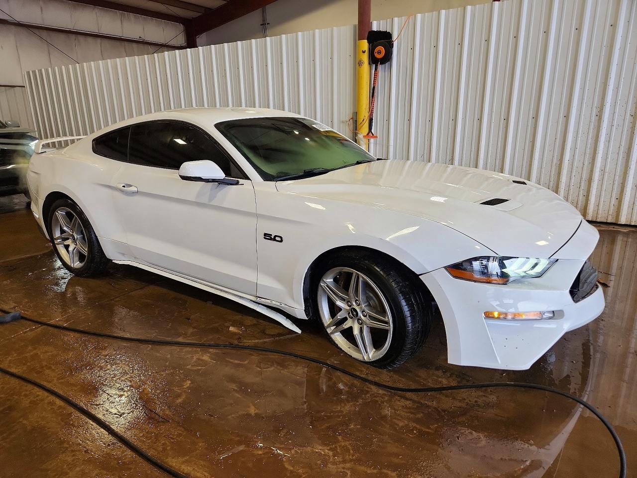 2019 Ford Mustang Gt - zdjęcie 4