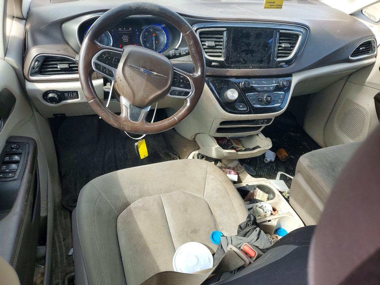 2019 Chrysler Pacifica Touring - zdjęcie 8