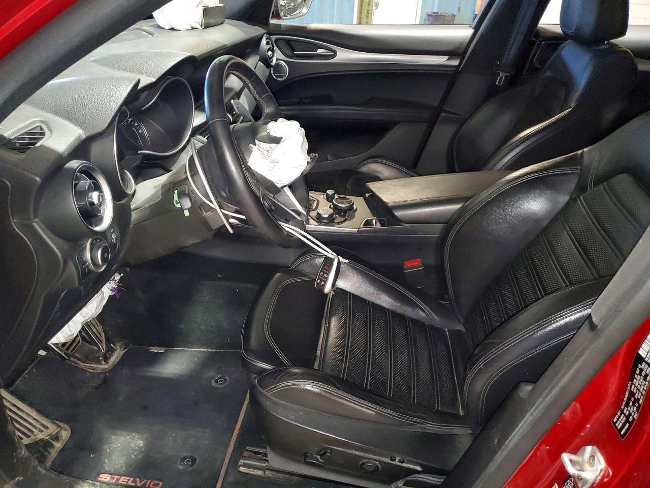 2019 Alfa Romeo Stelvio Ti - zdjęcie 7