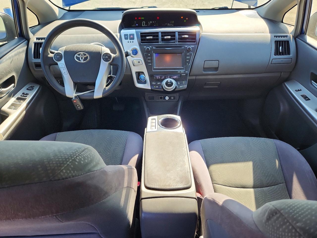 2013 Toyota Prius V Three - zdjęcie 8