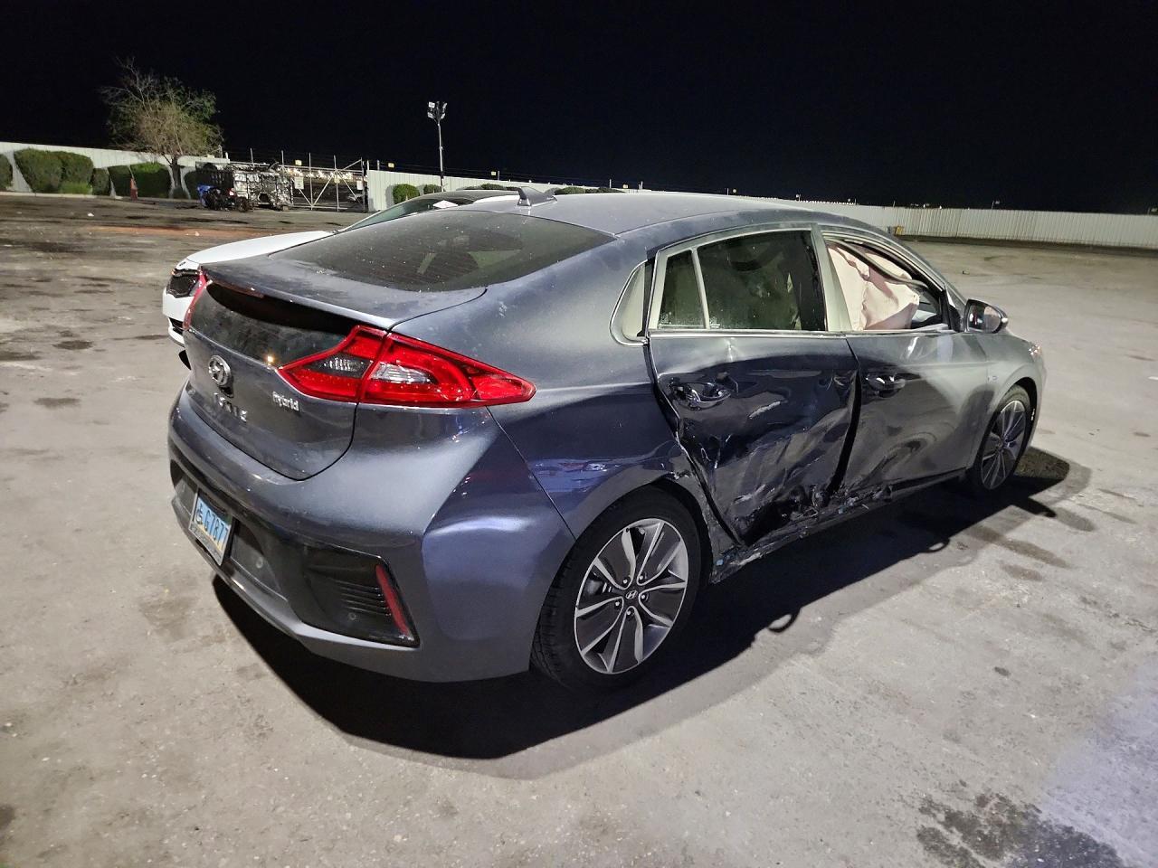 2019 Hyundai Ioniq Hybrid Limited - zdjęcie 3