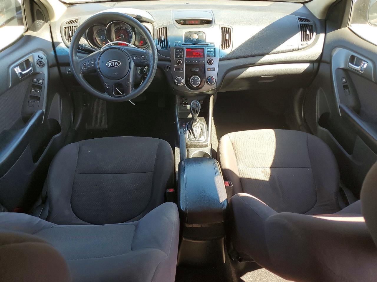 2013 Kia Forte - zdjęcie 8