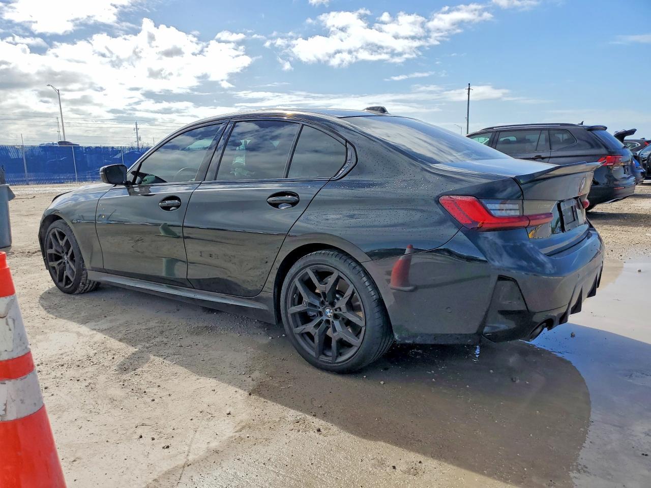 BMW Seria 3 - zdjęcie 2