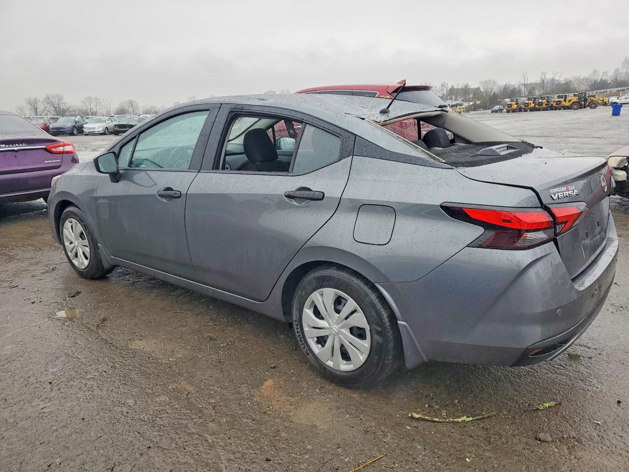 2025 Nissan Versa S - zdjęcie 2