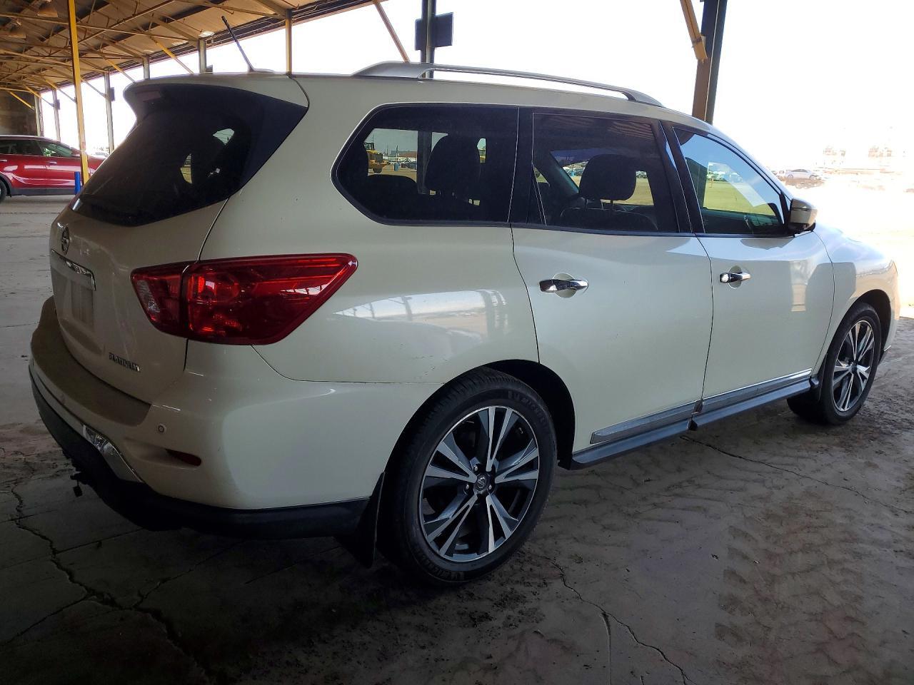 2018 Nissan Pathfinder Platinum - zdjęcie 3